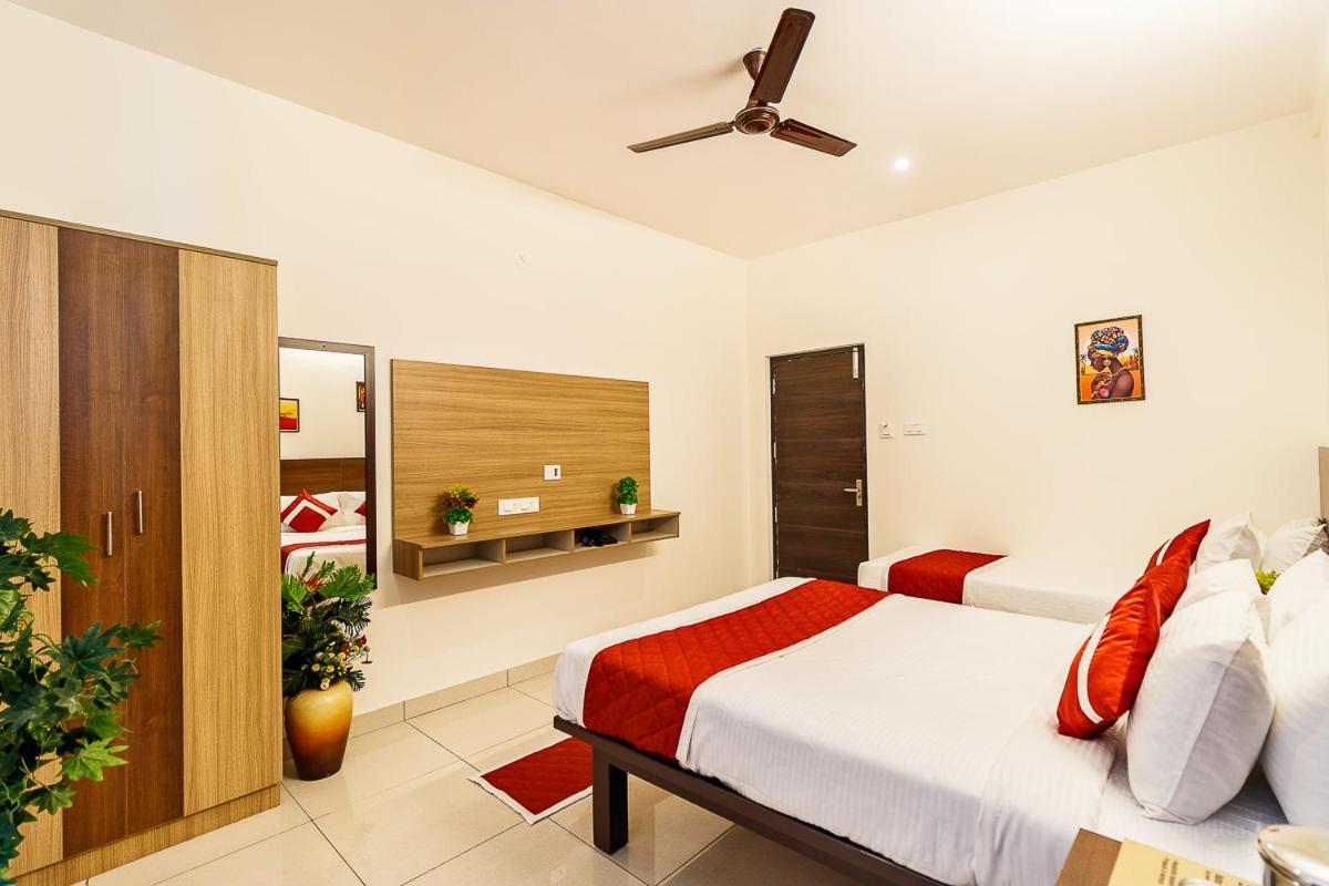 Octave Vels Grand Hotel Bangalore Esterno foto