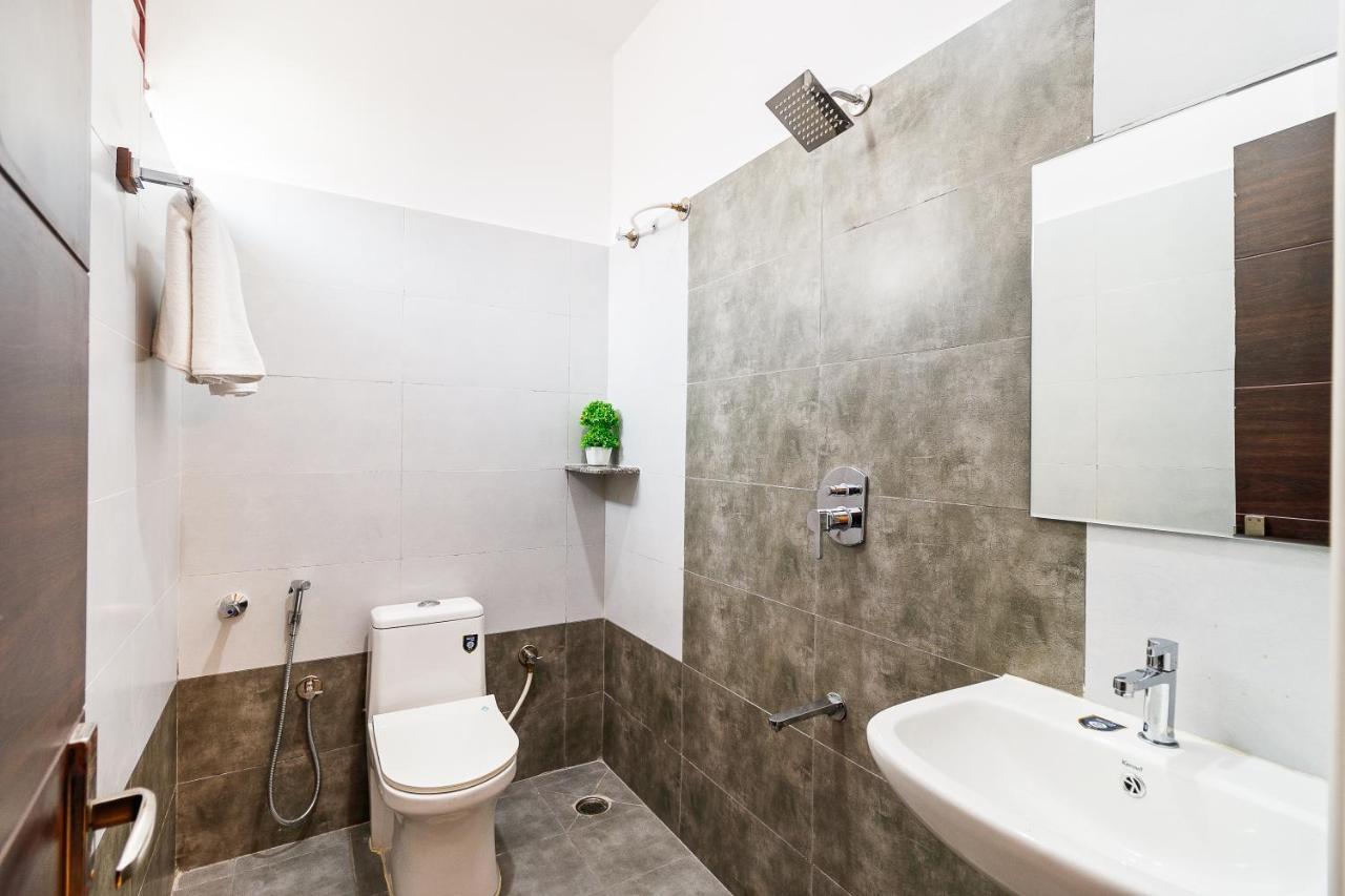 Octave Vels Grand Hotel Bangalore Esterno foto