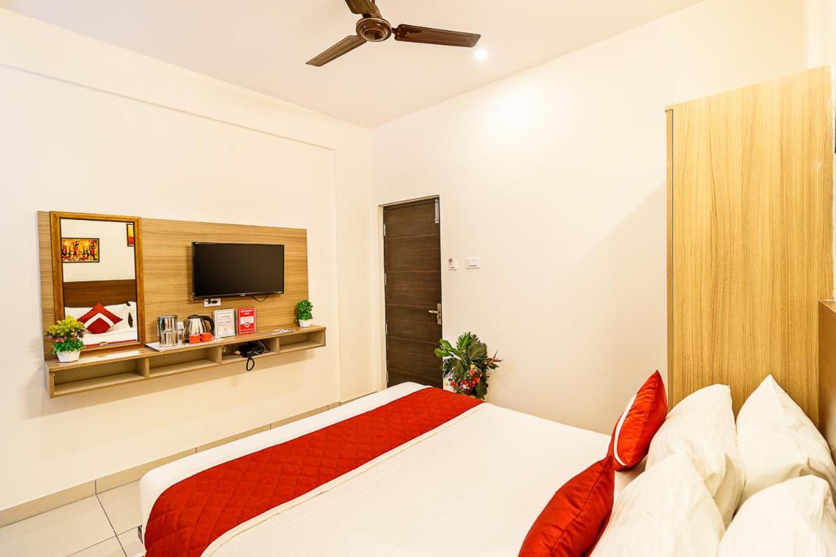 Octave Vels Grand Hotel Bangalore Esterno foto