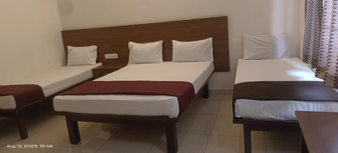 Octave Vels Grand Hotel Bangalore Esterno foto